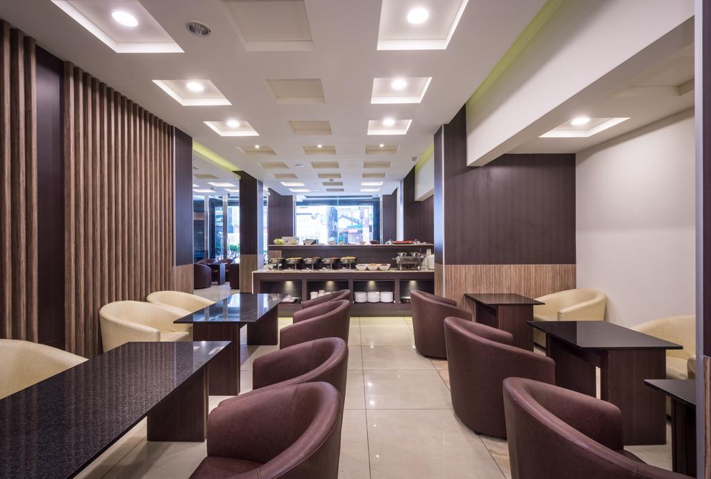 Twinstar Hotel Taichung Eksteriør bilde