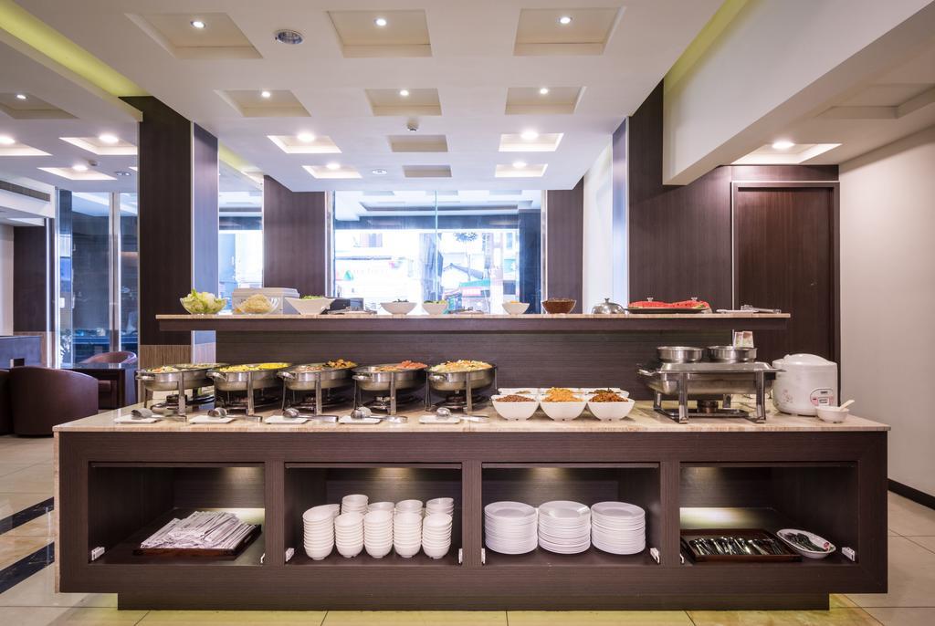 Twinstar Hotel Taichung Eksteriør bilde