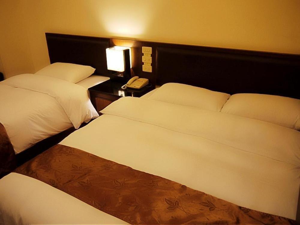 Twinstar Hotel Taichung Eksteriør bilde