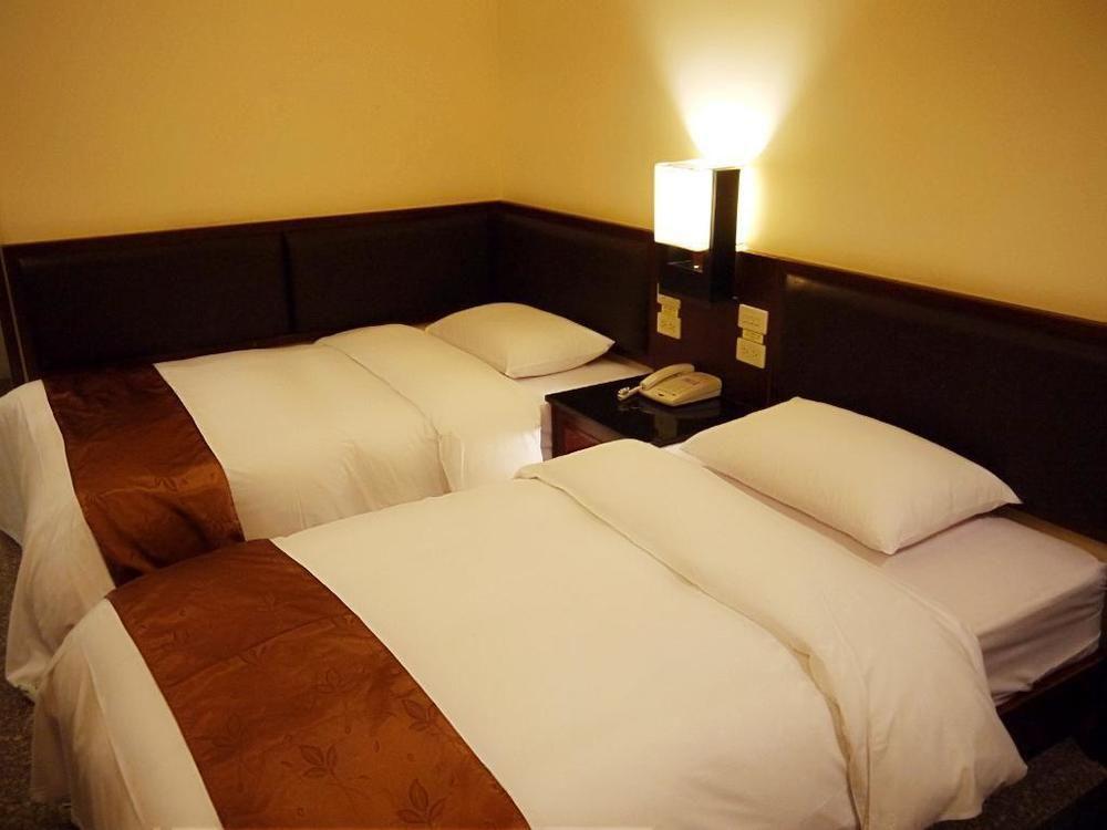 Twinstar Hotel Taichung Eksteriør bilde