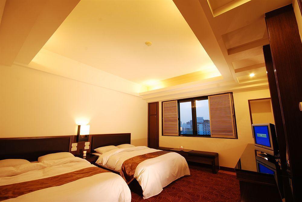 Twinstar Hotel Taichung Eksteriør bilde