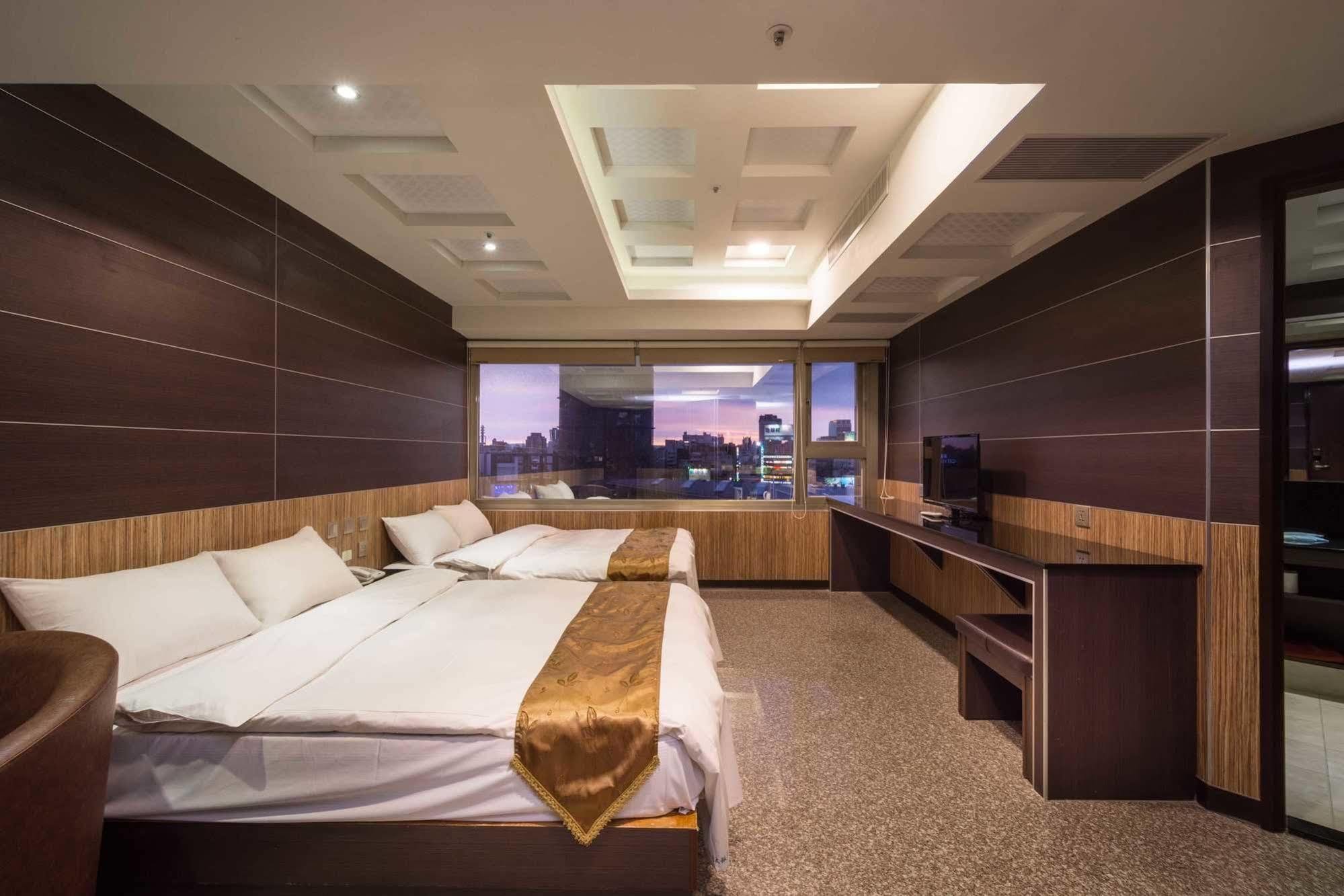 Twinstar Hotel Taichung Eksteriør bilde