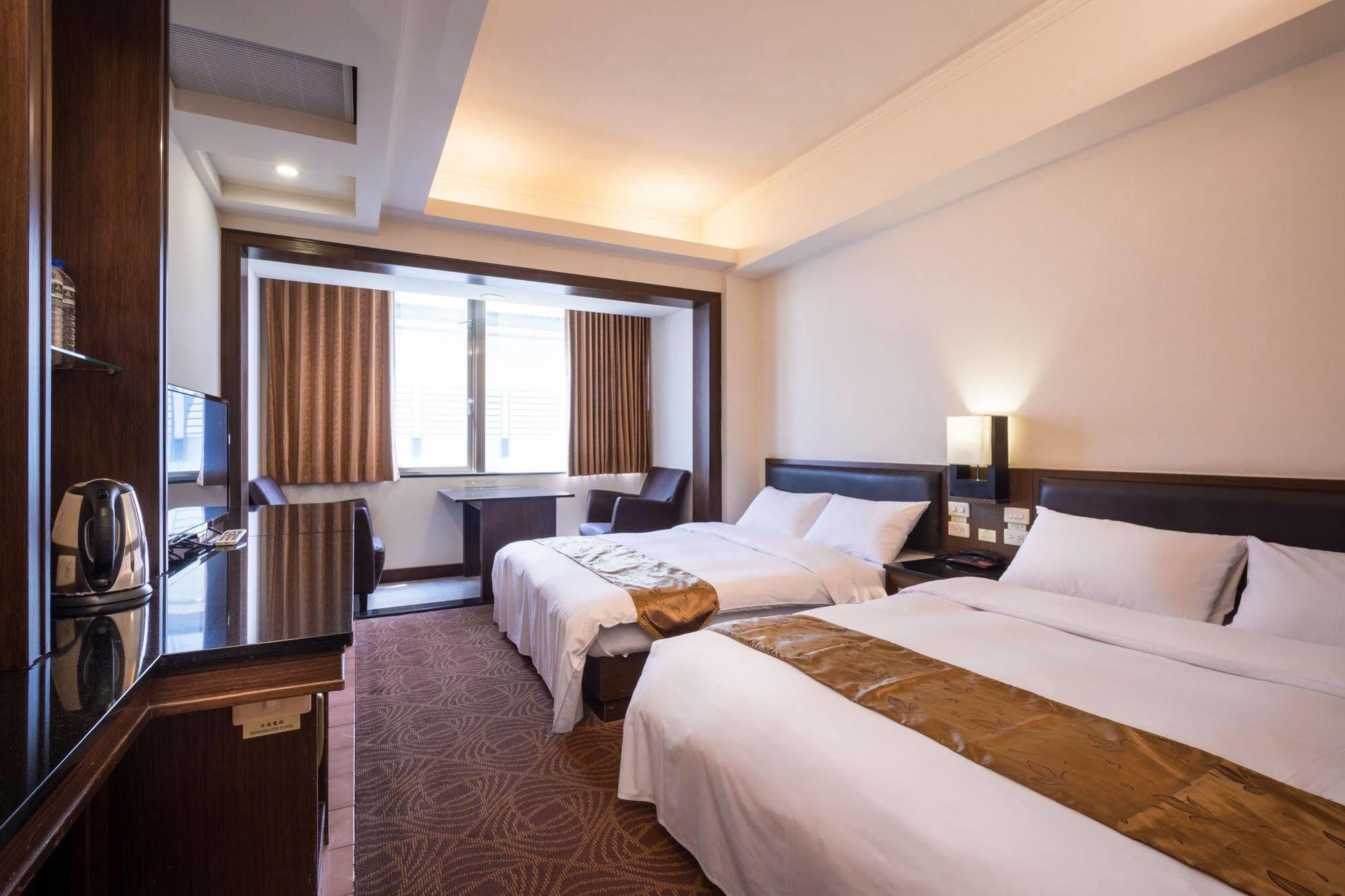 Twinstar Hotel Taichung Eksteriør bilde