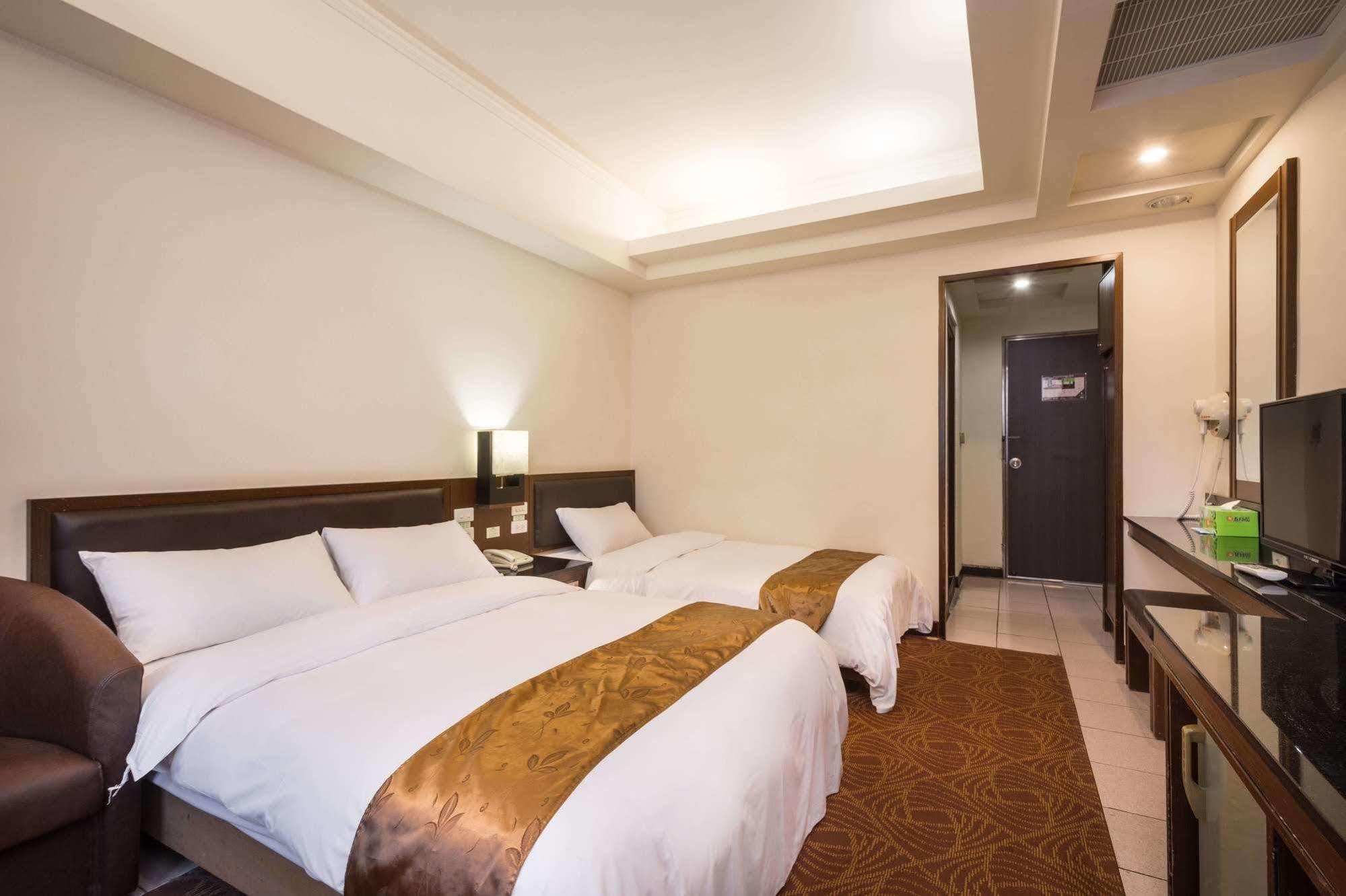 Twinstar Hotel Taichung Eksteriør bilde