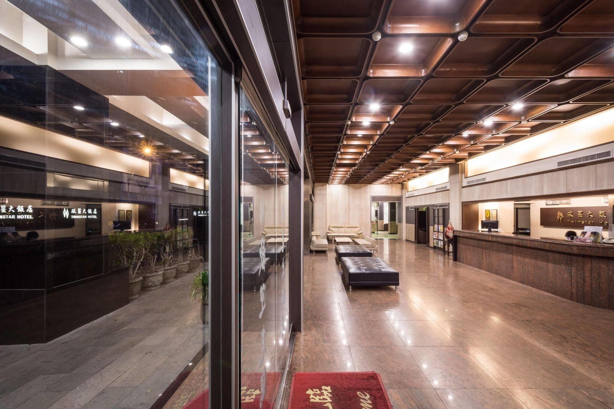 Twinstar Hotel Taichung Eksteriør bilde